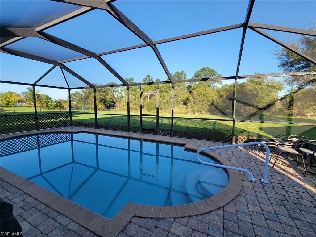 TOWN LAKES - Residential Lease