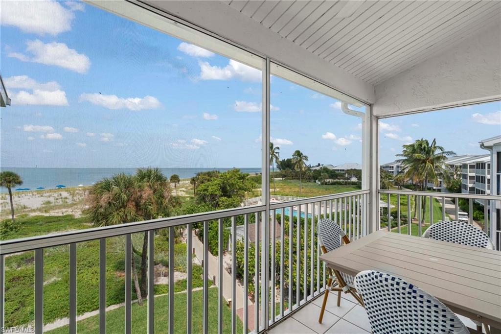 BEACH VILLAS CONDO - Residential
