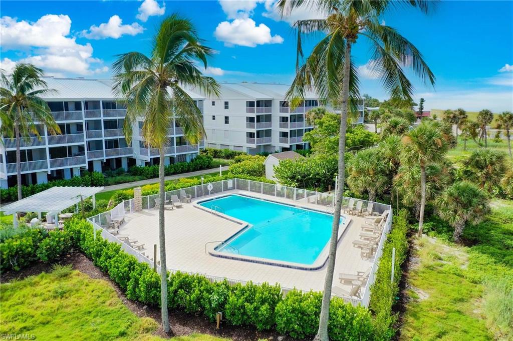 BEACH VILLAS CONDO - Residential