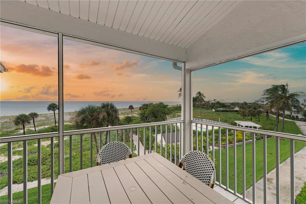 BEACH VILLAS CONDO - Residential