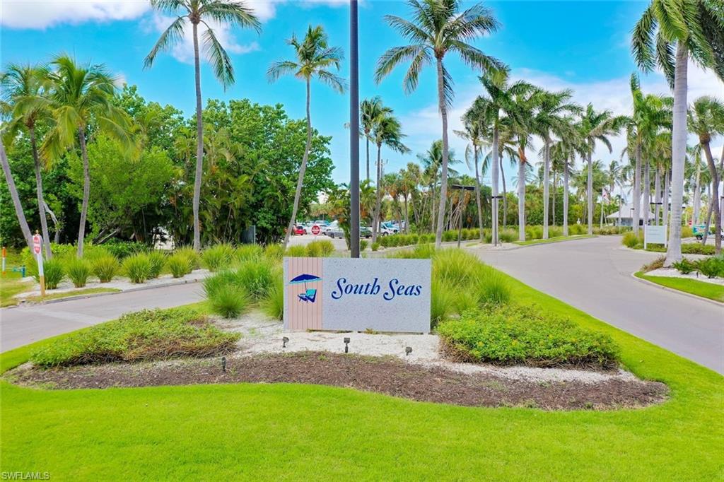 BEACH VILLAS CONDO - Residential