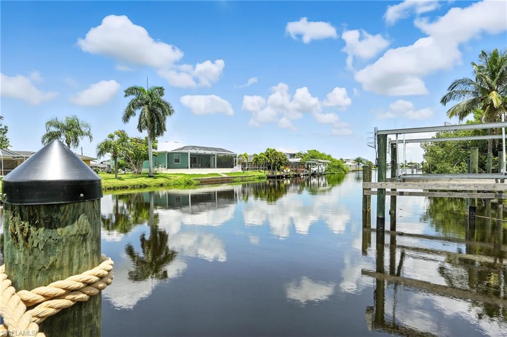FORT MYERS SHORES - Residential