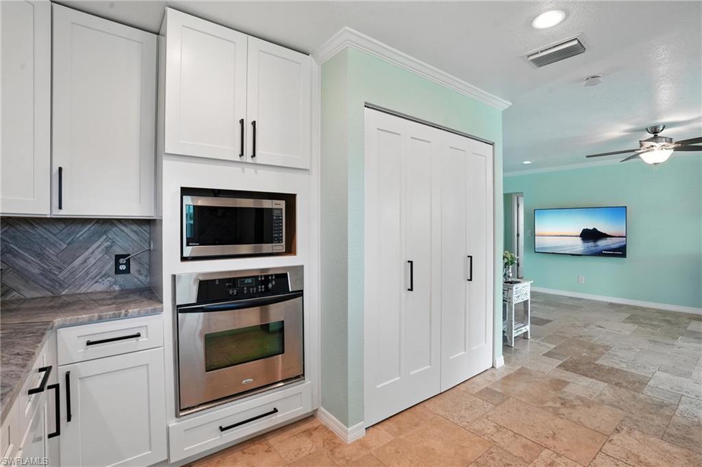 FORT MYERS SHORES - Residential
