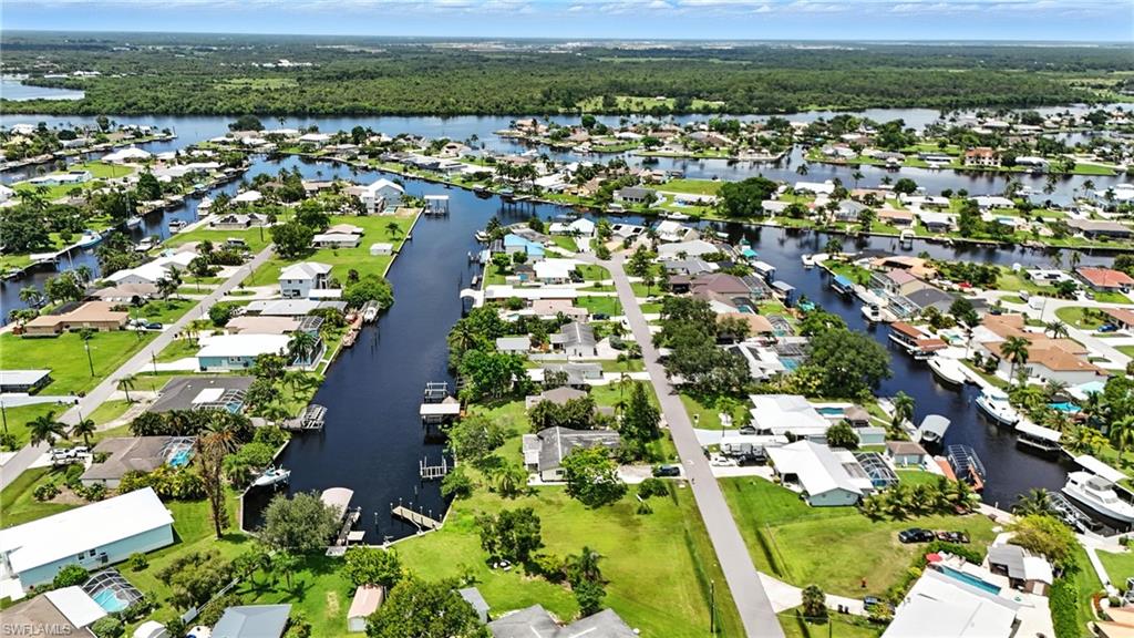 FORT MYERS SHORES - Residential