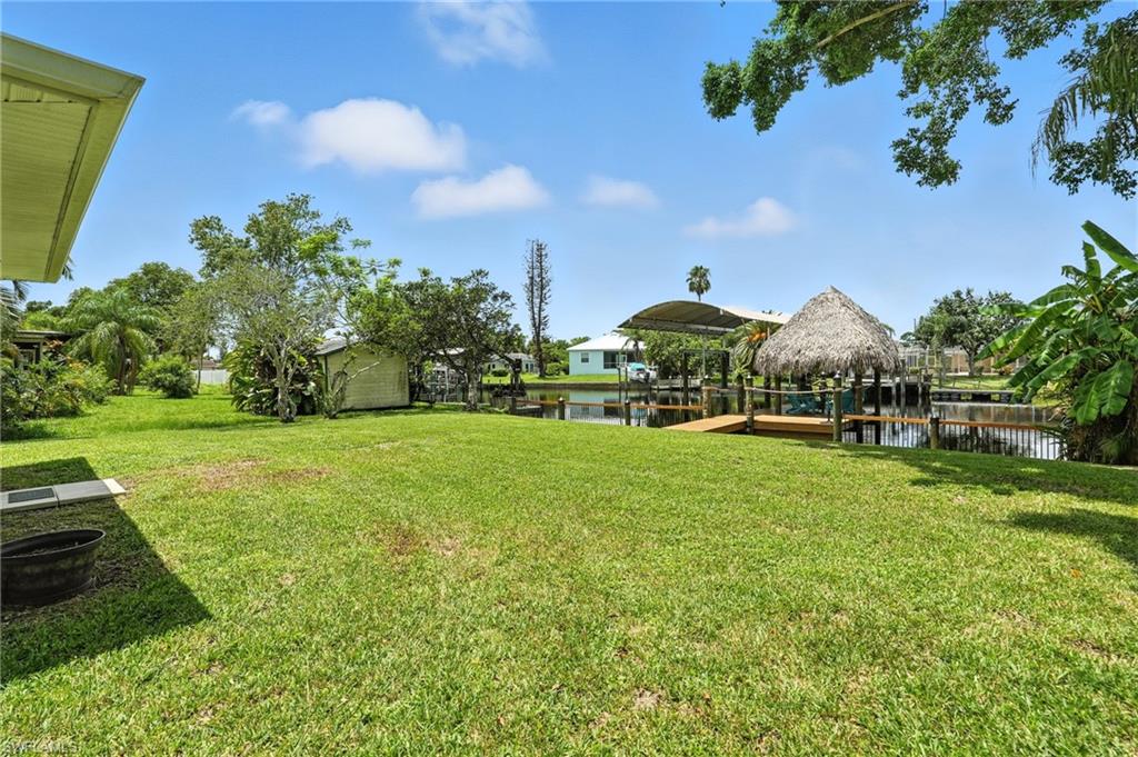 FORT MYERS SHORES - Residential
