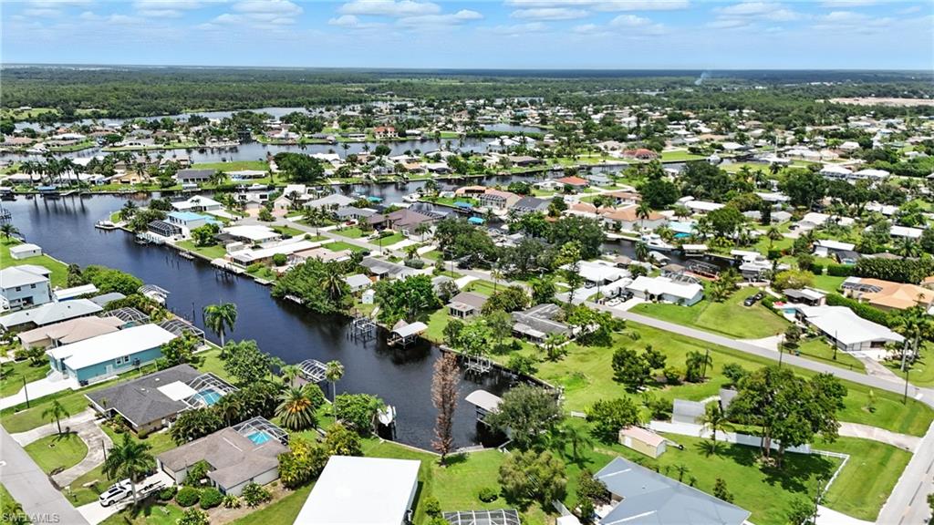 FORT MYERS SHORES - Residential