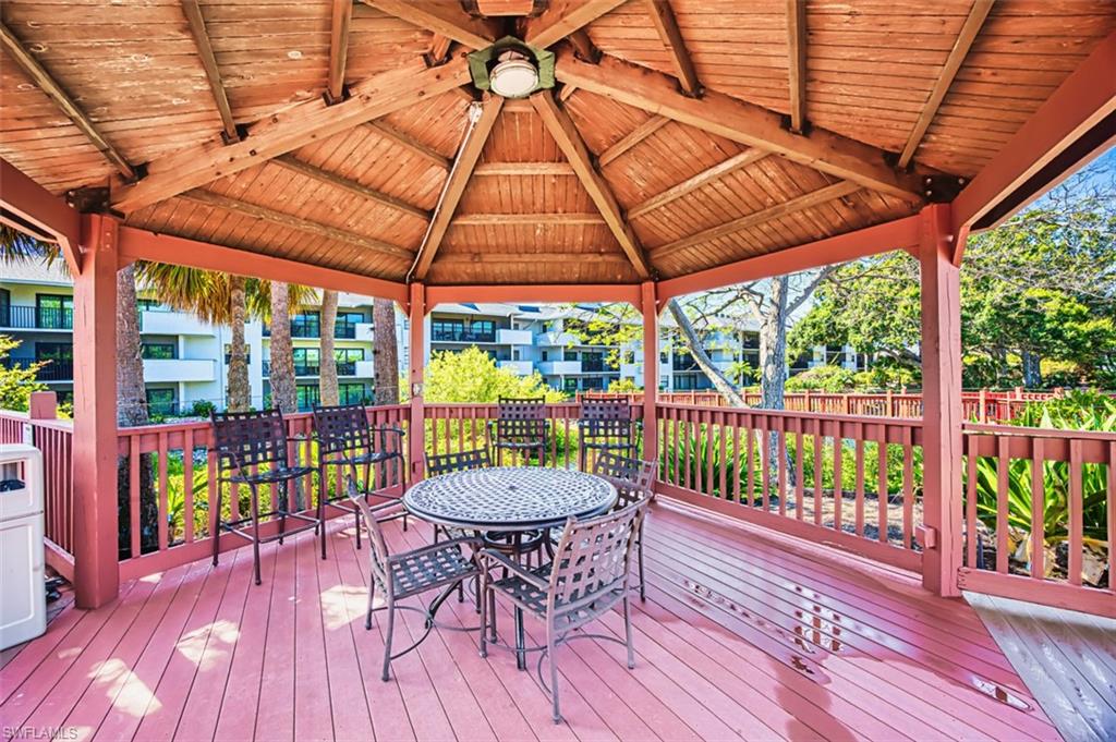 PARK SHORE RESORT - Residential