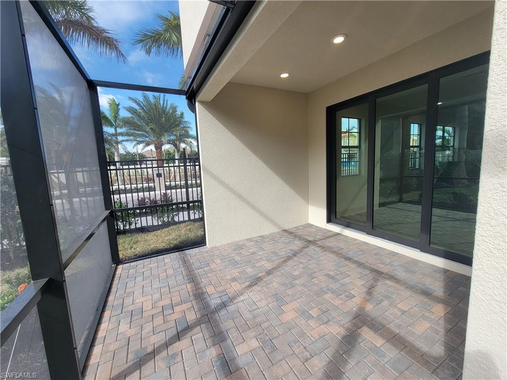 SUMMERCREST - Residential