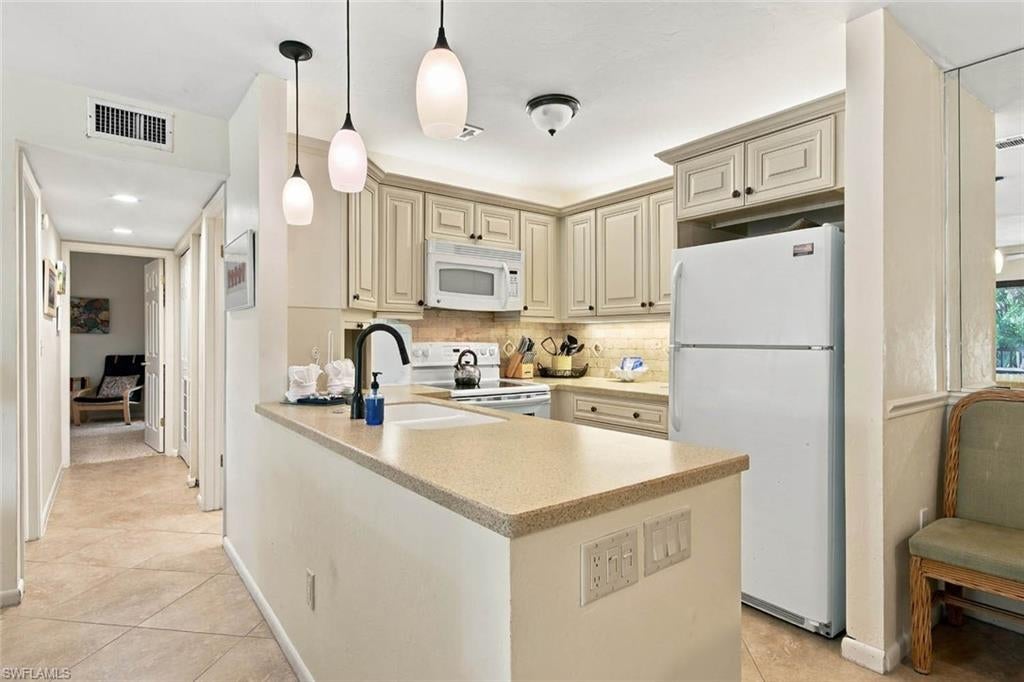 SANIBEL MOORINGS CONDO - Residential