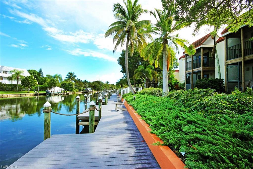 SANIBEL MOORINGS CONDO - Residential