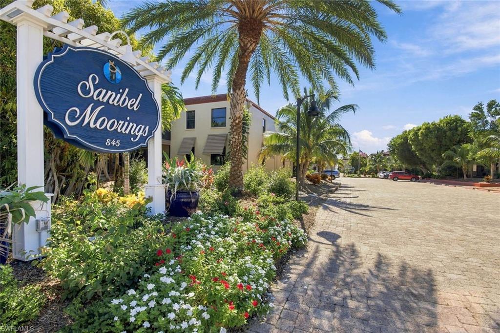 SANIBEL MOORINGS CONDO - Residential