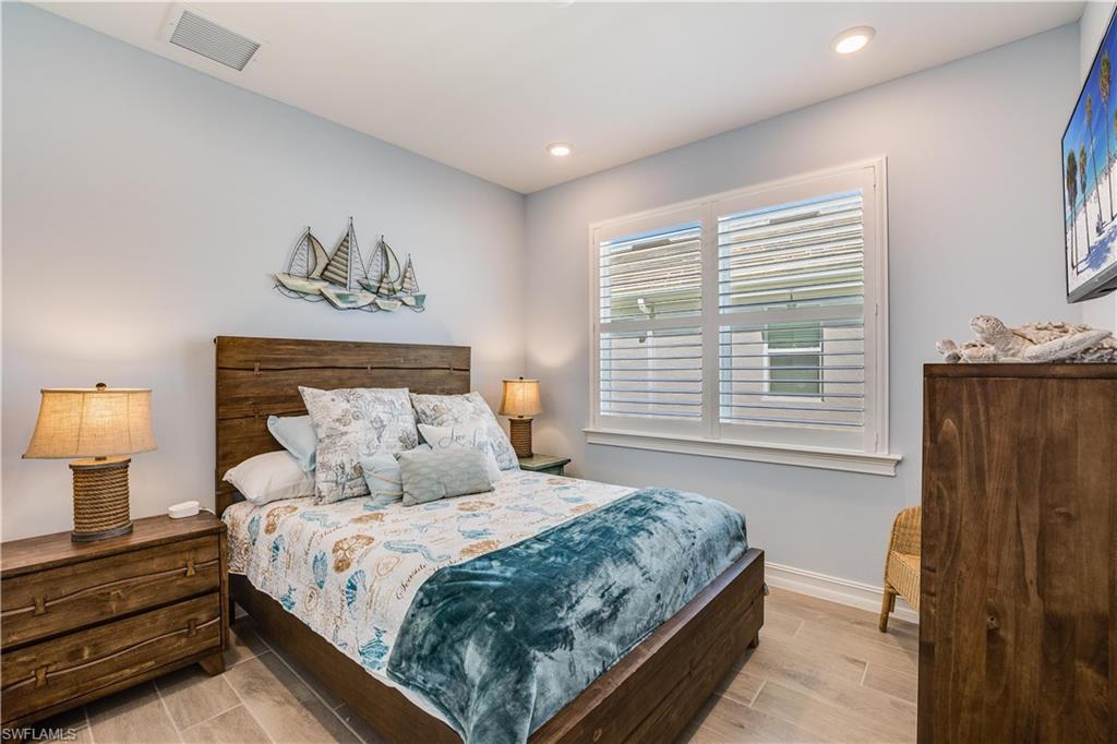 HALFMOON POINT - Residential Lease
