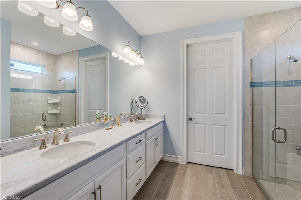 HALFMOON POINT - Residential Lease