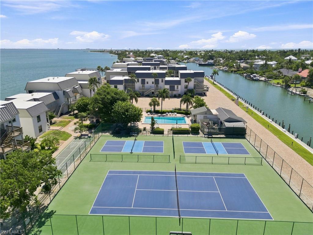 MARINER POINTE CONDO - Residential