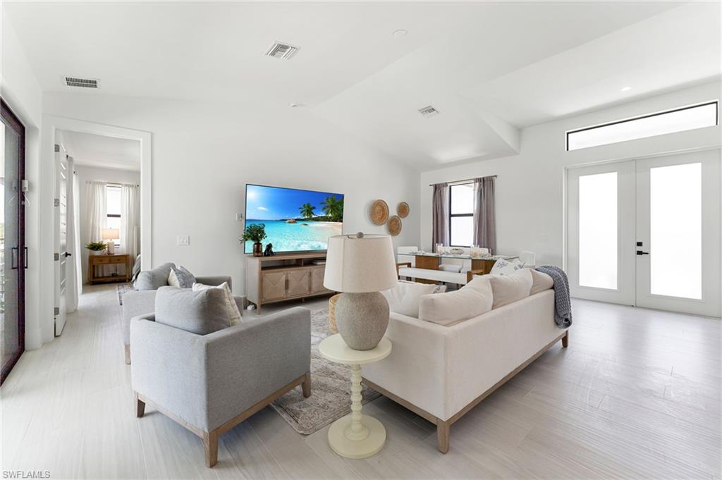 LITTLE HICKORY SHORES - Residential