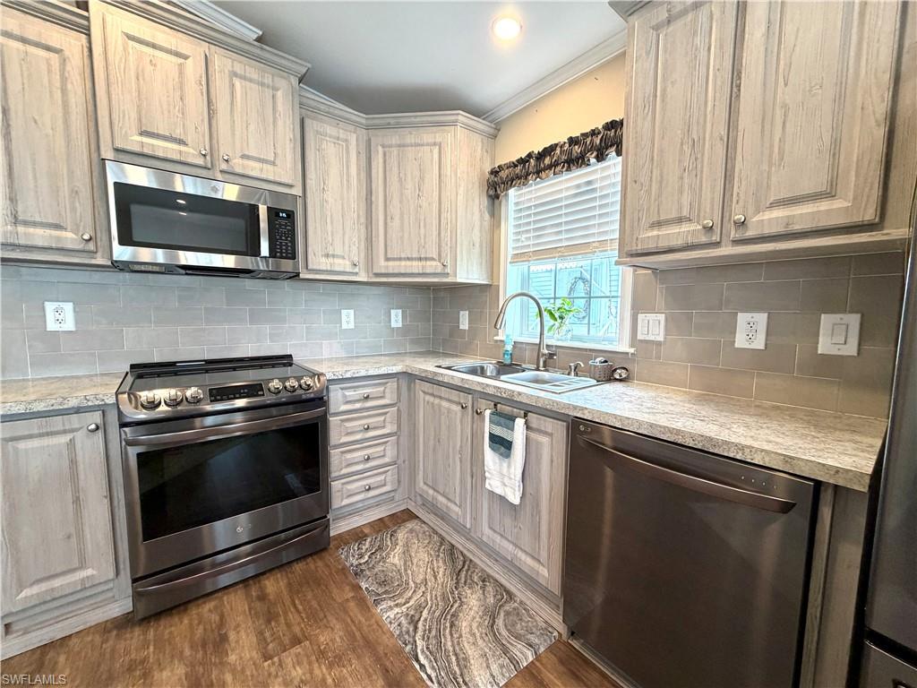 RIVERWOODS PLANTATION - Residential