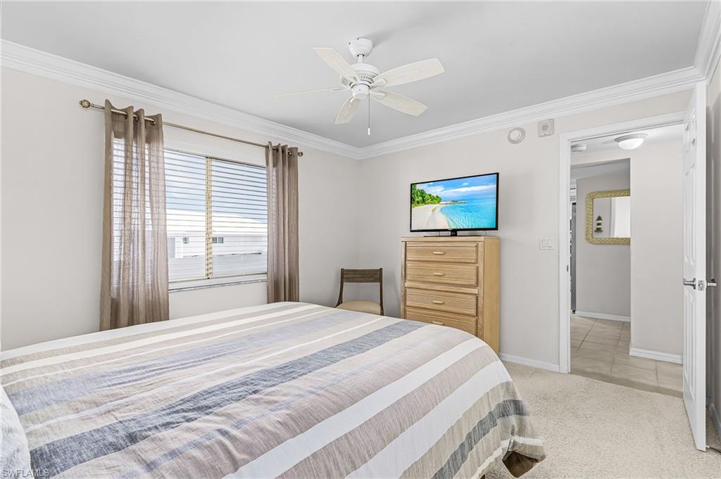 ROYAL PELICAN TOWNHOUSE - Residential