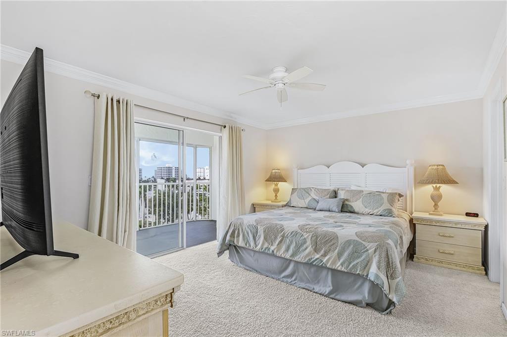 ROYAL PELICAN TOWNHOUSE - Residential