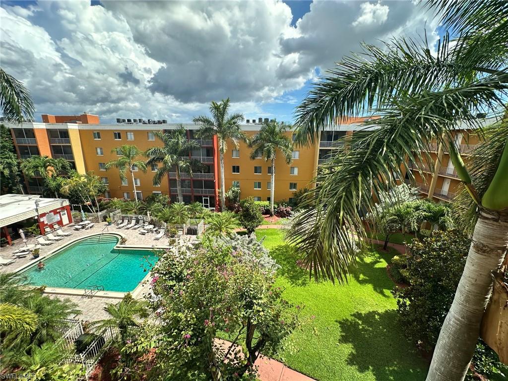 TOWERS CONDO - Residential