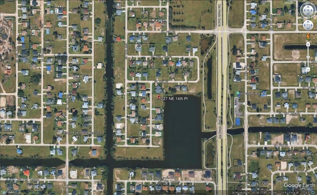 CAPE CORAL - Land