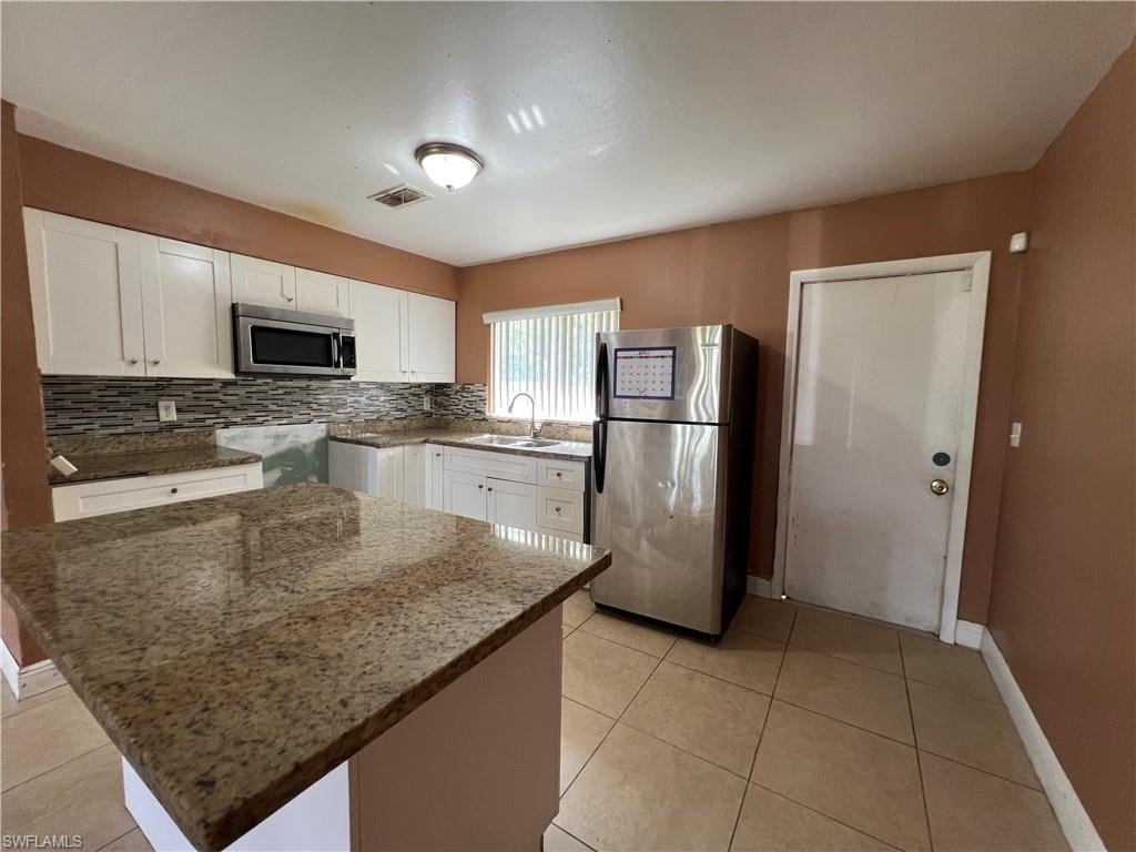 LEHIGH ESTATES - Residential Income