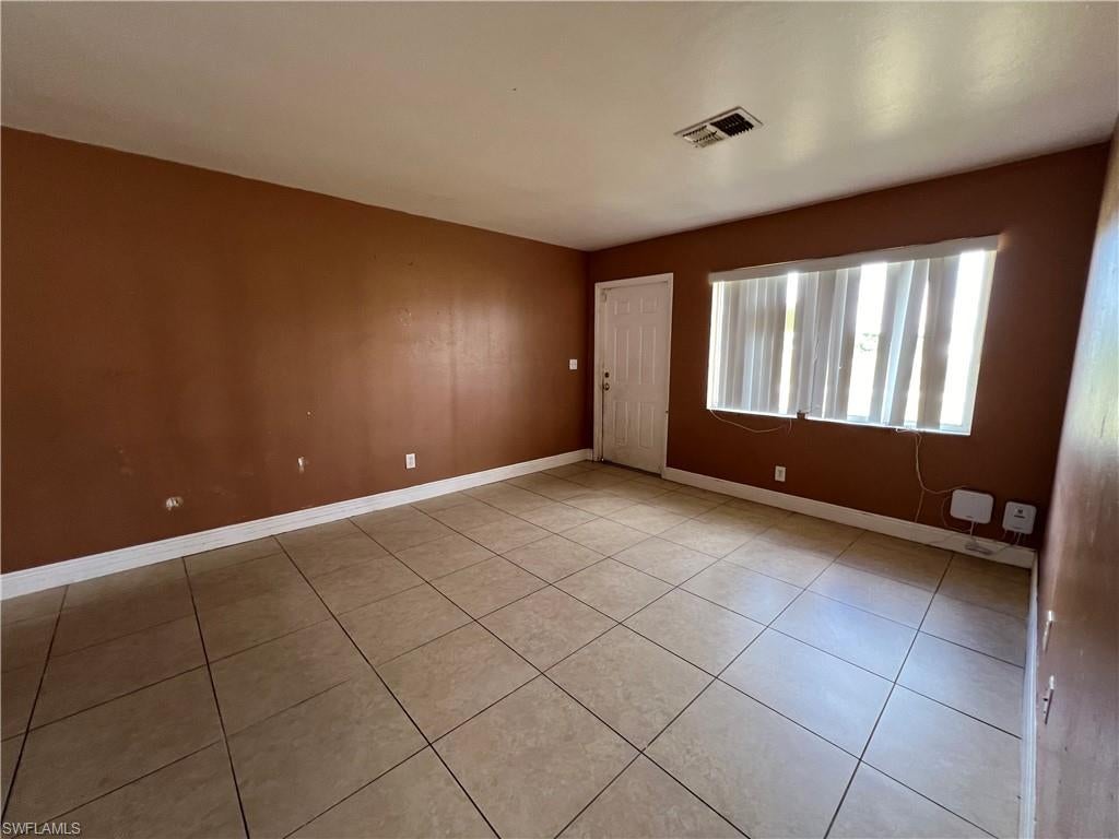 LEHIGH ESTATES - Residential Income
