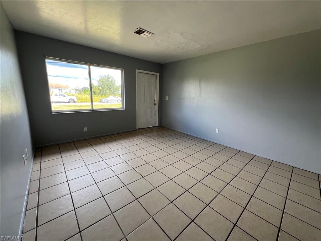 LEHIGH ESTATES - Residential Income