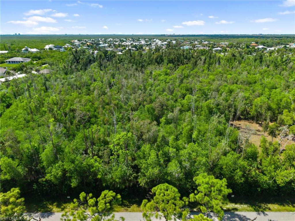 CREEKSIDE ESTATES - Land