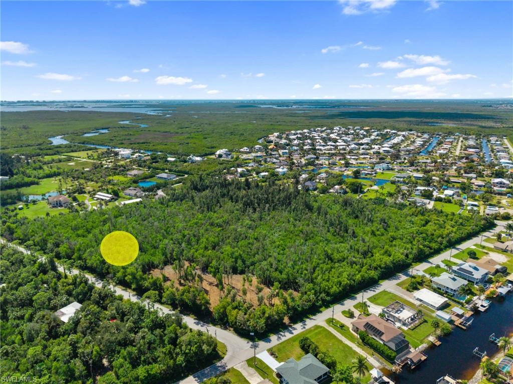 CREEKSIDE ESTATES - Land