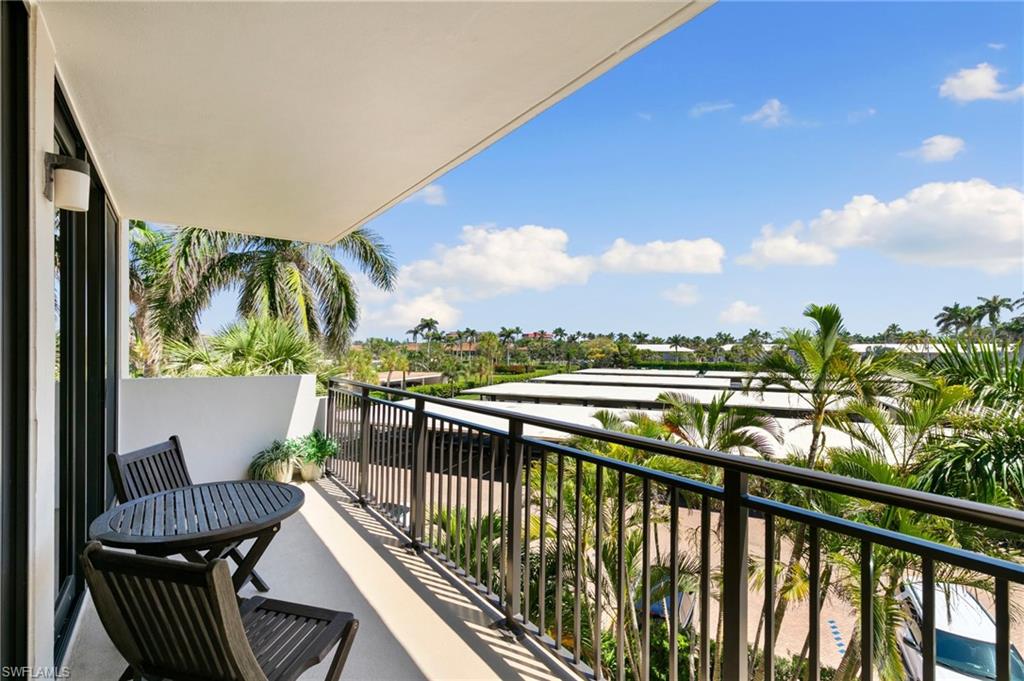TRADEWINDS APTS OF MARCO ISLAND - Residential