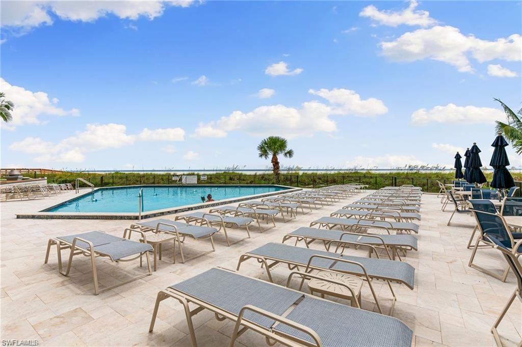 TRADEWINDS APTS OF MARCO ISLAND - Residential