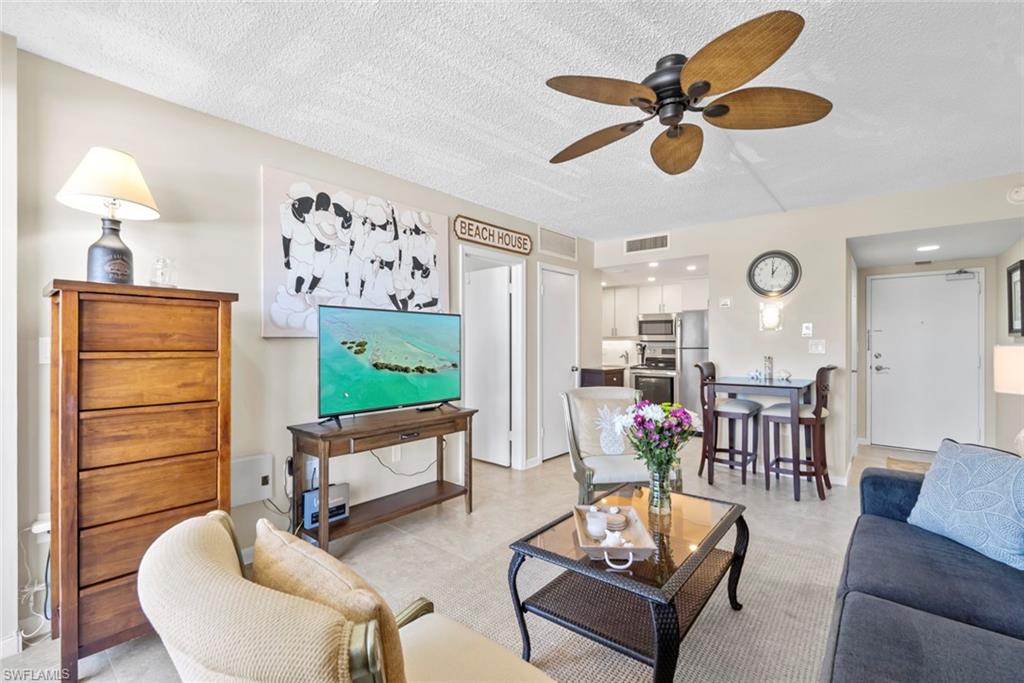 TRADEWINDS APTS OF MARCO ISLAND - Residential