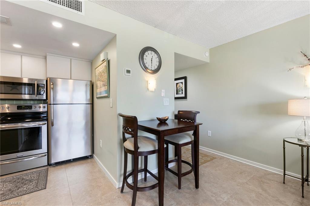 TRADEWINDS APTS OF MARCO ISLAND - Residential