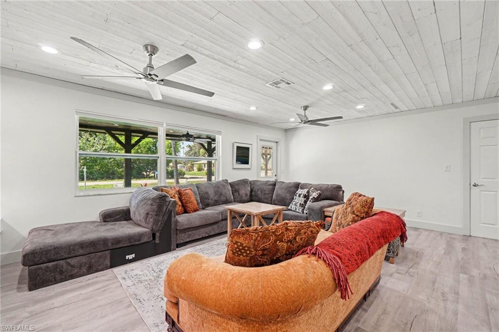 PINE ISLAND TROPICAL HOMESITES - Residential