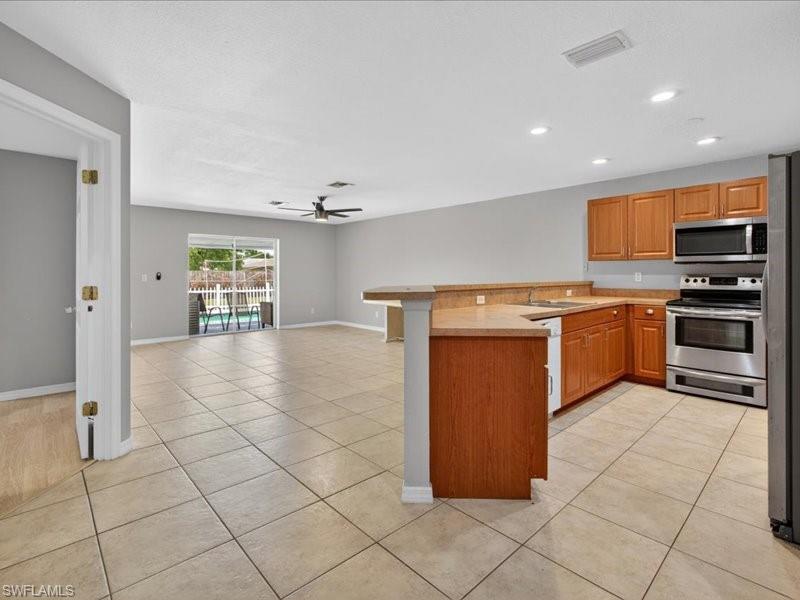 CAPE CORAL - Residential Income
