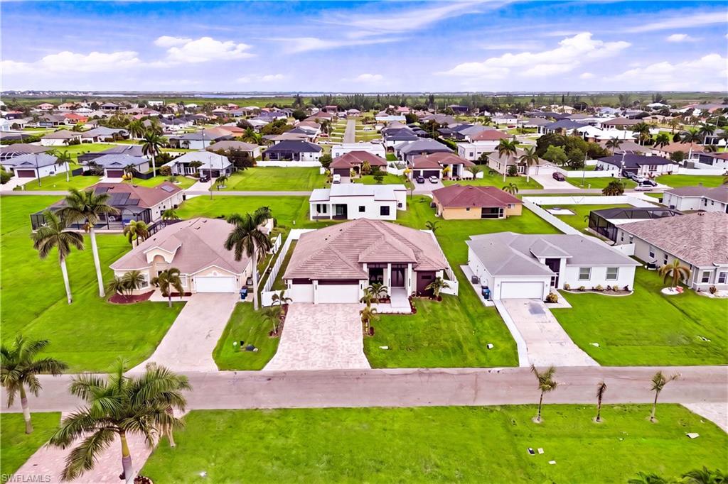 CAPE CORAL - Residential