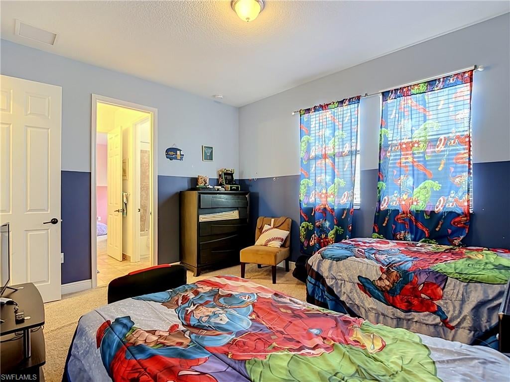 MAPLE RIDGE - Residential