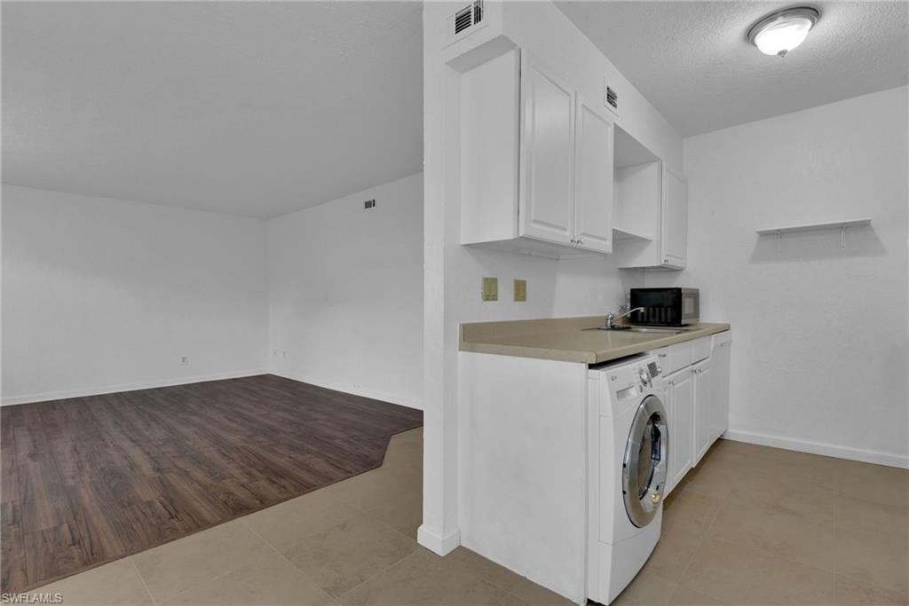 ABACO BAY - Residential Lease