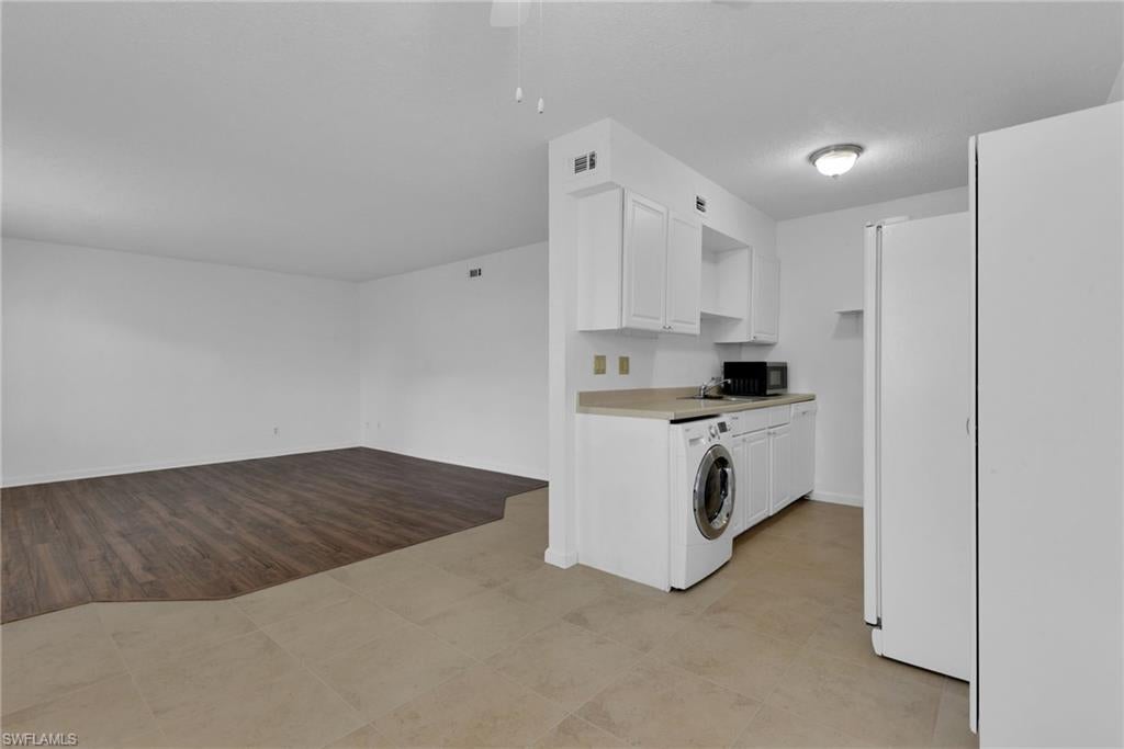 MOVE-IN SPECIAL — 50% OFF FIRST MONTH’S RENT!
Ground-floor 2BR/2BA | In-unit washer/dryer | Community pool | Recently deep cleaned & move-in ready
Annual rental available in Naples’ Bayshore Arts District! This two-bedroom, two-bathroom condo in Abaco Bay is offered at $1,575/month.
The unit has been recently deep cleaned and is fresh and ready for its next tenant. It also features the convenience of an in-unit washer/dryer combo.
Enjoy a great location close to some of the best of the Bayshore Arts District, including Naples Botanical Garden, Celebration Park, Rebecca’s and Ankrolab Brewing Co., along with nearby Sugden Regional Park, East Naples Community Park and Bayview Park & Boat Ramp. Plus, Downtown Naples is less than 10 minutes away!
Abaco Bay amenities include a community pool, additional community laundry and BBQ/picnic area.
No pets permitted. Per HOA guidelines, at least one applicant must meet the minimum 675 credit score requirement.