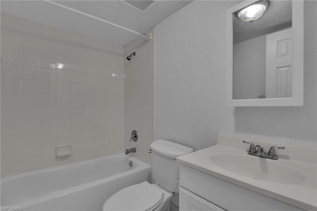 ABACO BAY - Residential Lease
