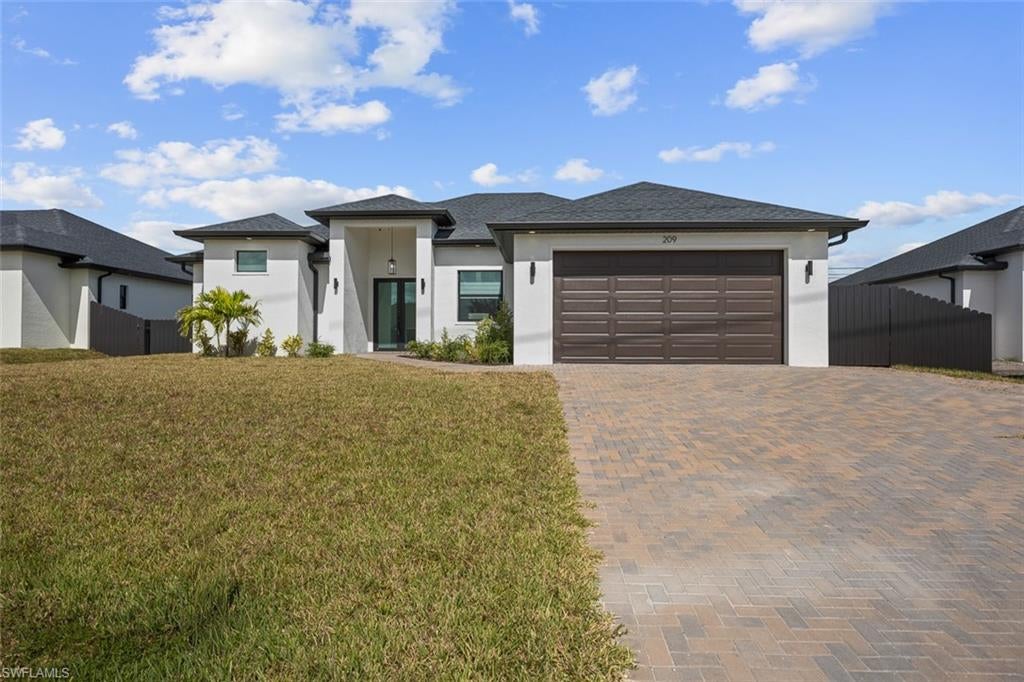 CAPE CORAL - Residential