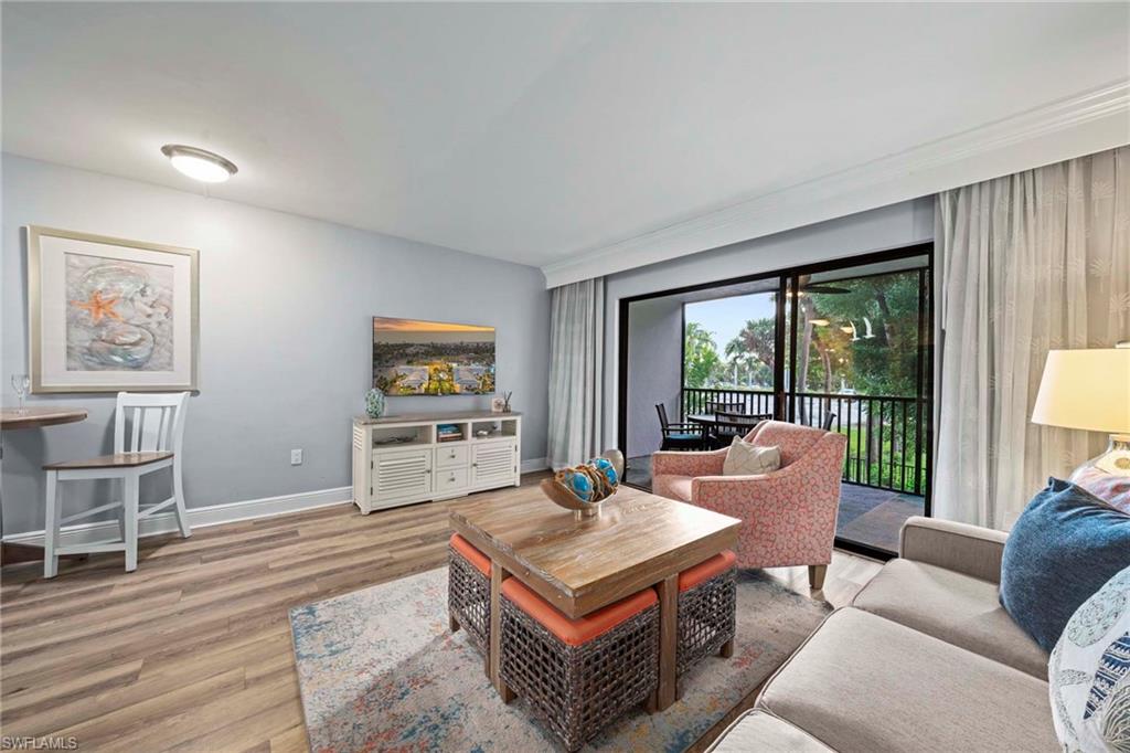TENNIS VILLAS - Residential