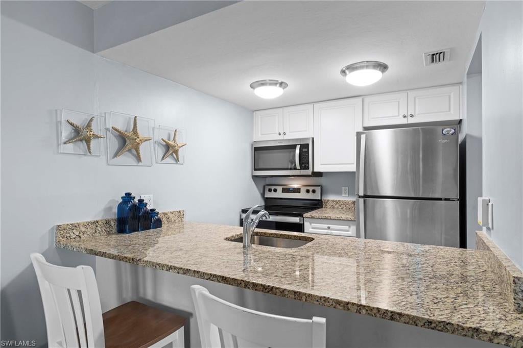 TENNIS VILLAS - Residential