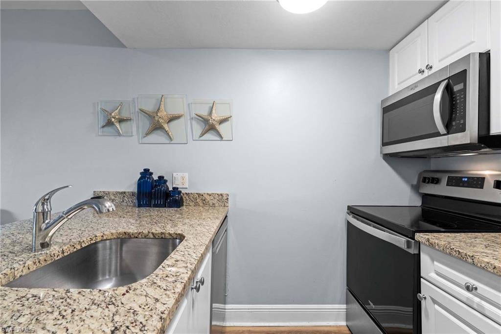 TENNIS VILLAS - Residential