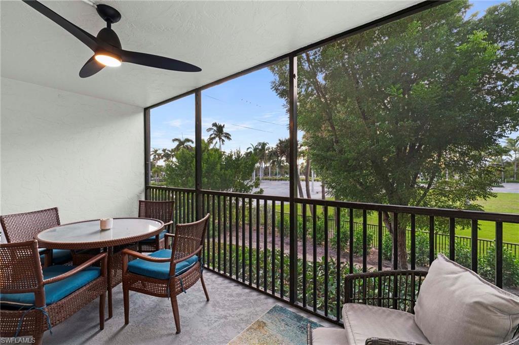 TENNIS VILLAS - Residential