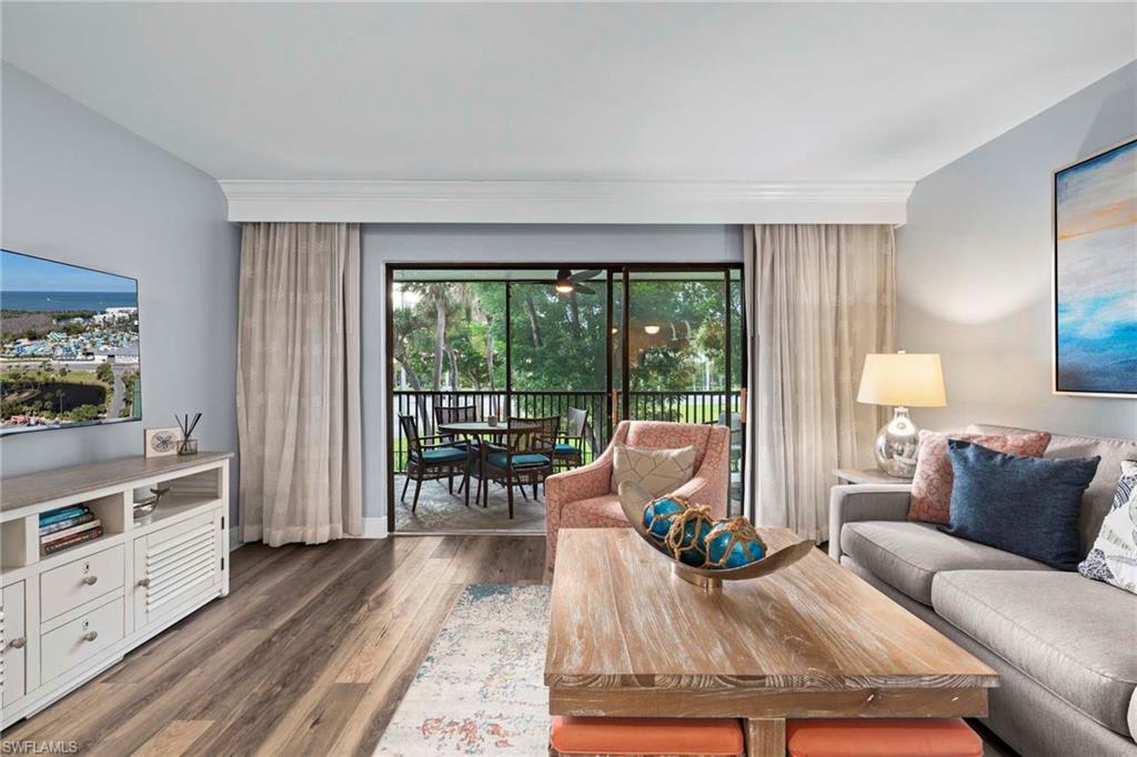 TENNIS VILLAS - Residential