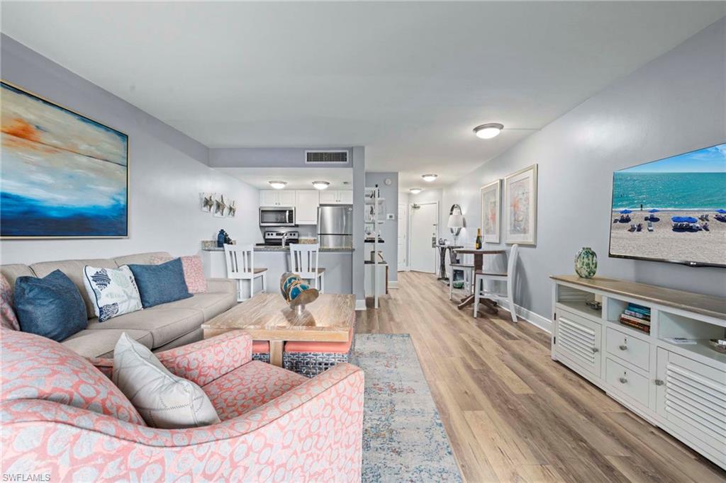 TENNIS VILLAS - Residential