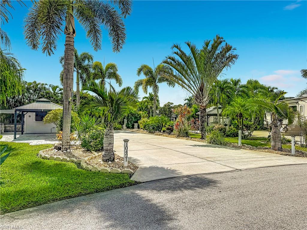 CYPRESS WOODS RV RESORT - Land