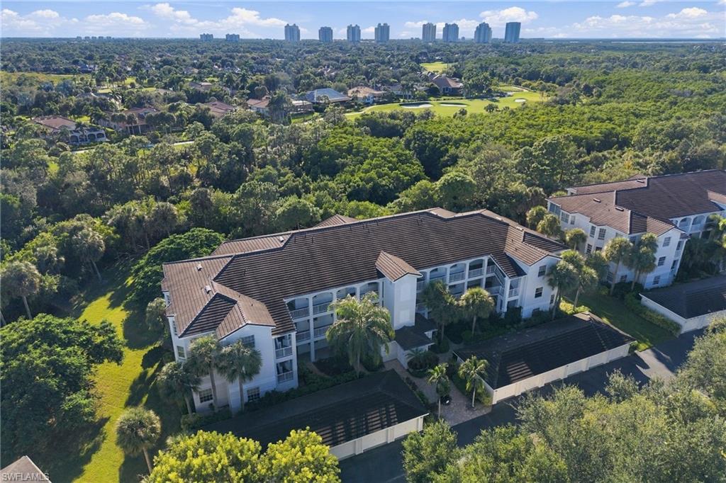 POINTE AT PELICAN LANDING - Residential
