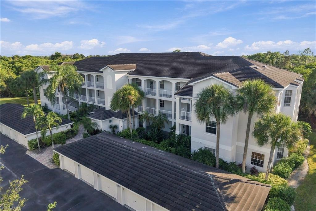 POINTE AT PELICAN LANDING - Residential
